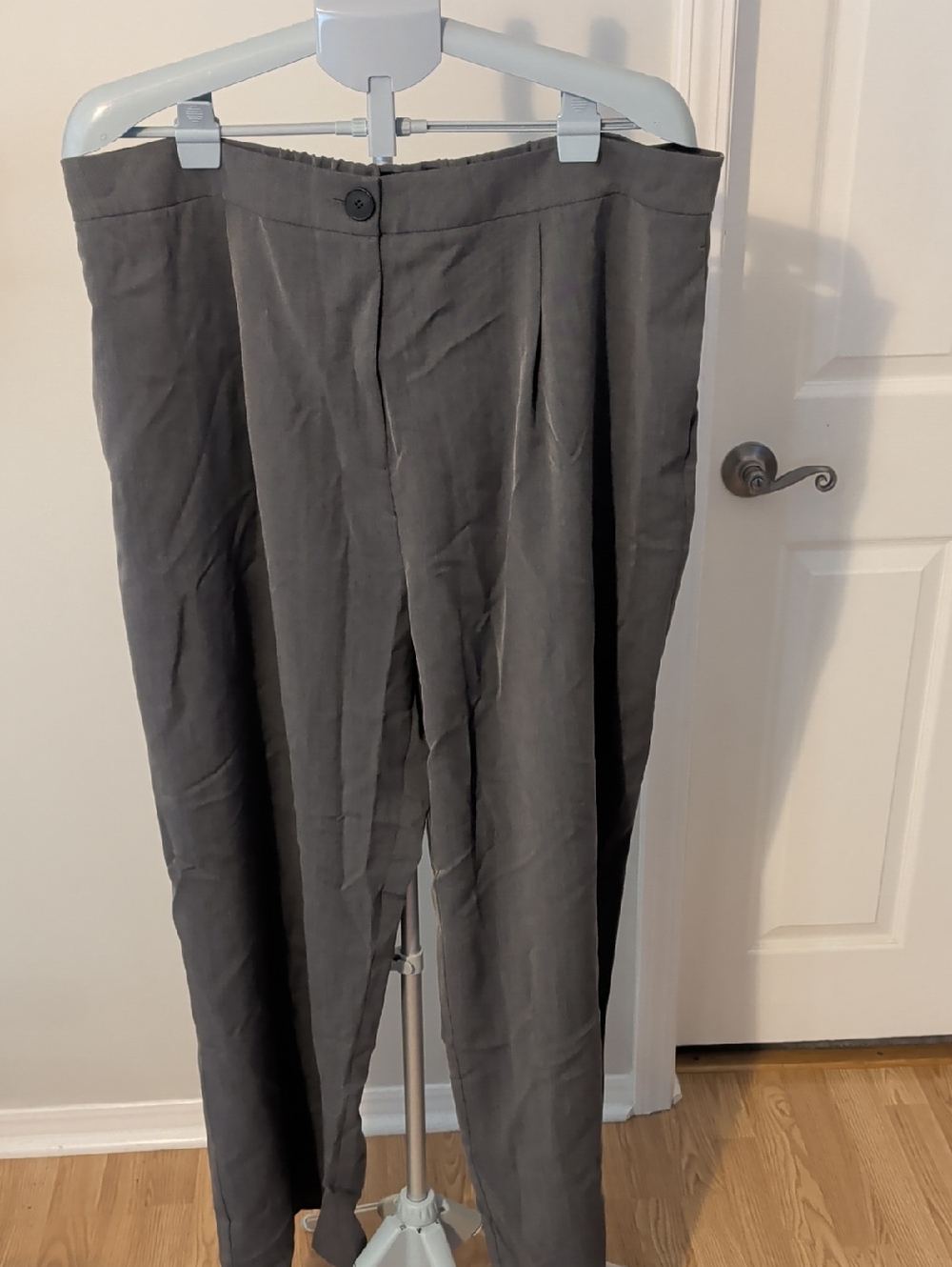 Classic Women's Gray Dress Pants